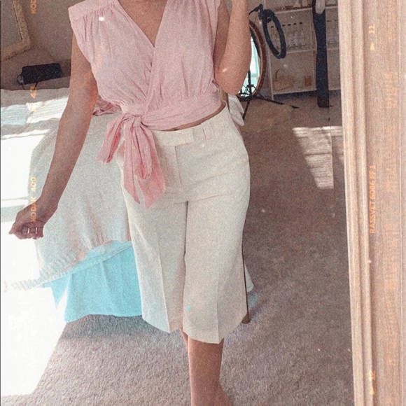 Zara Pants - ZARA cream shorts